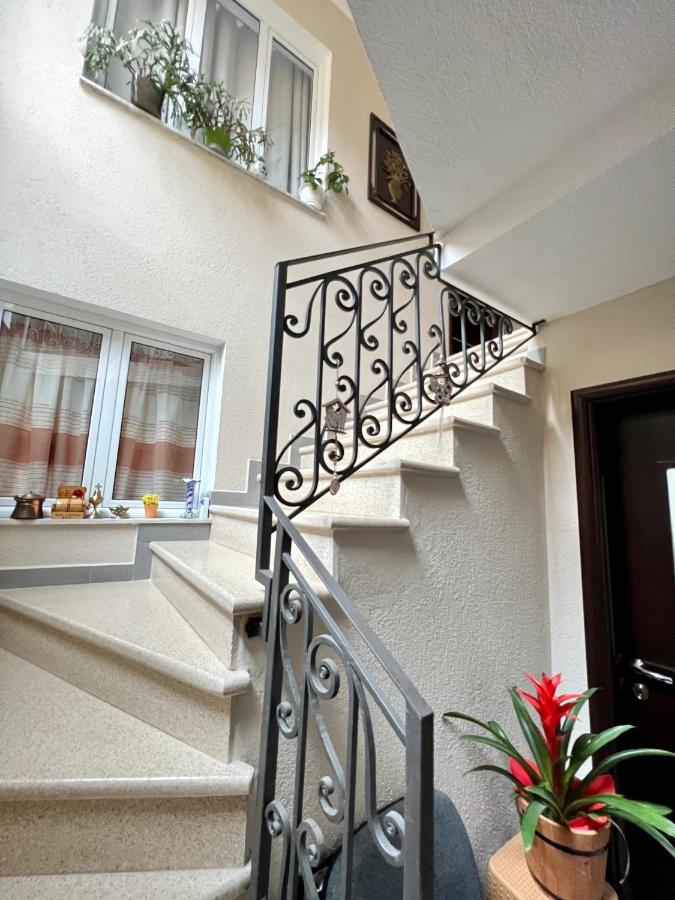 Vila Nikolla Pogradec Exterior foto